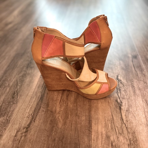 Fashion wedge - Picture 3 of 3